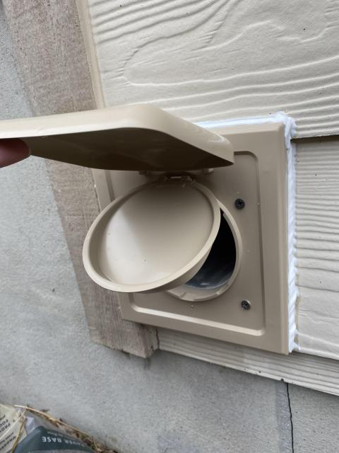 Pest free dryer vent cap keeps birds and squirrels out 